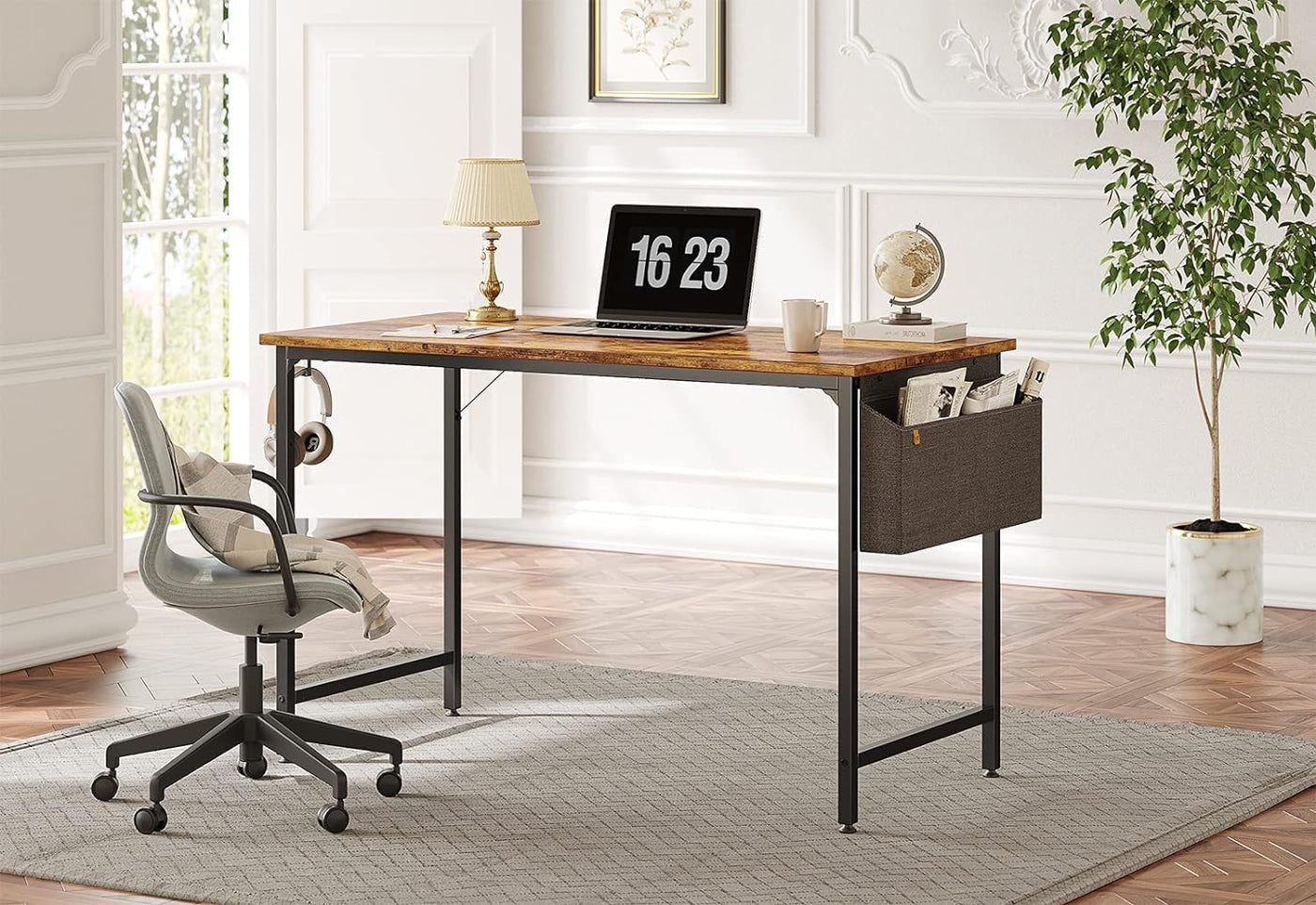 CubiCubi Study Computer Desk 32-Inch Is Great for Small Spaces