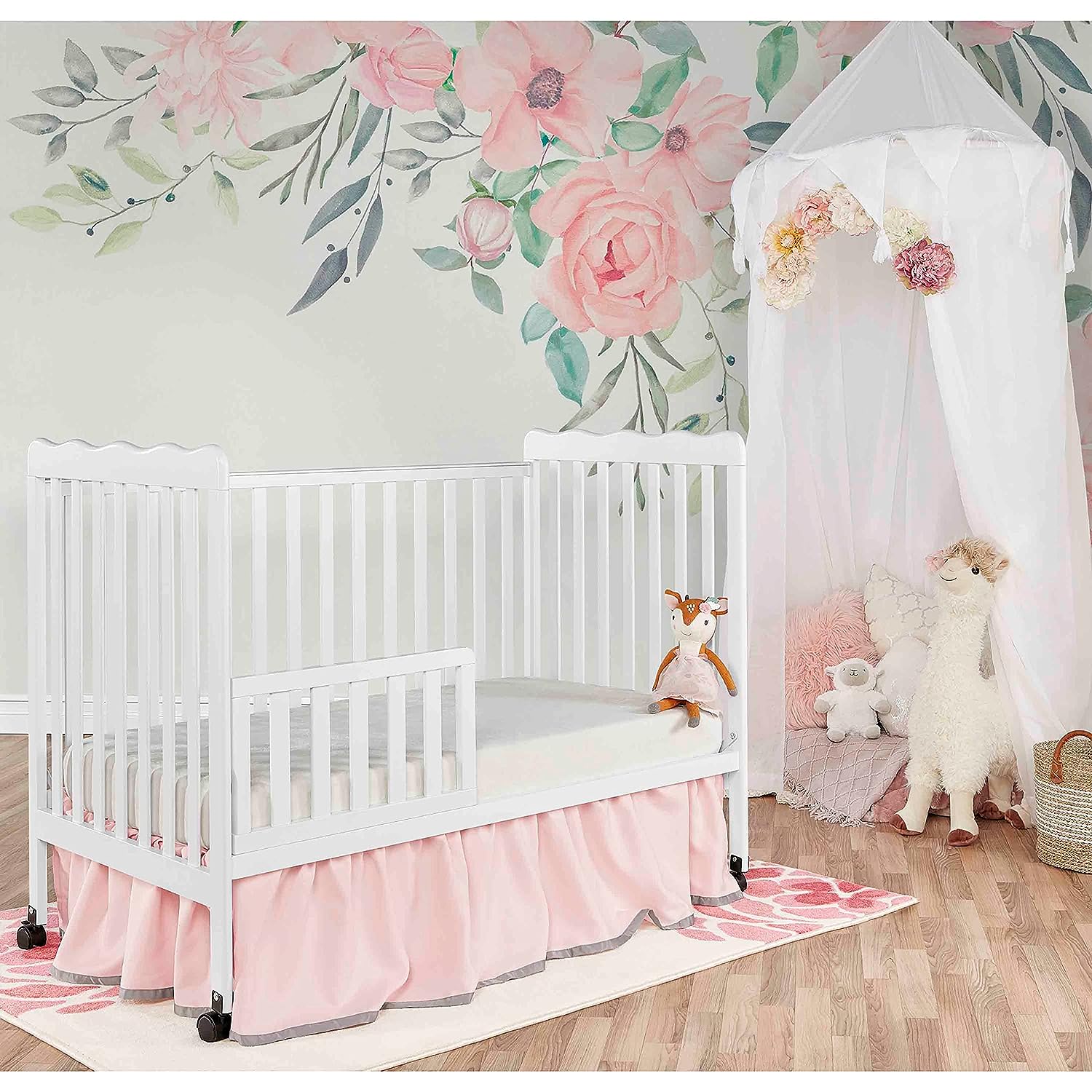 Dream On Me Carson Classic 3-in-1 Convertible Crib in White - $120