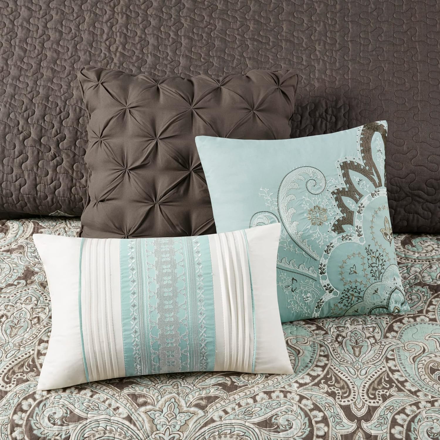 Madison Park Quilt Set, All Season, Lightweight Coverlet Bedspread, King/Cal King - $60