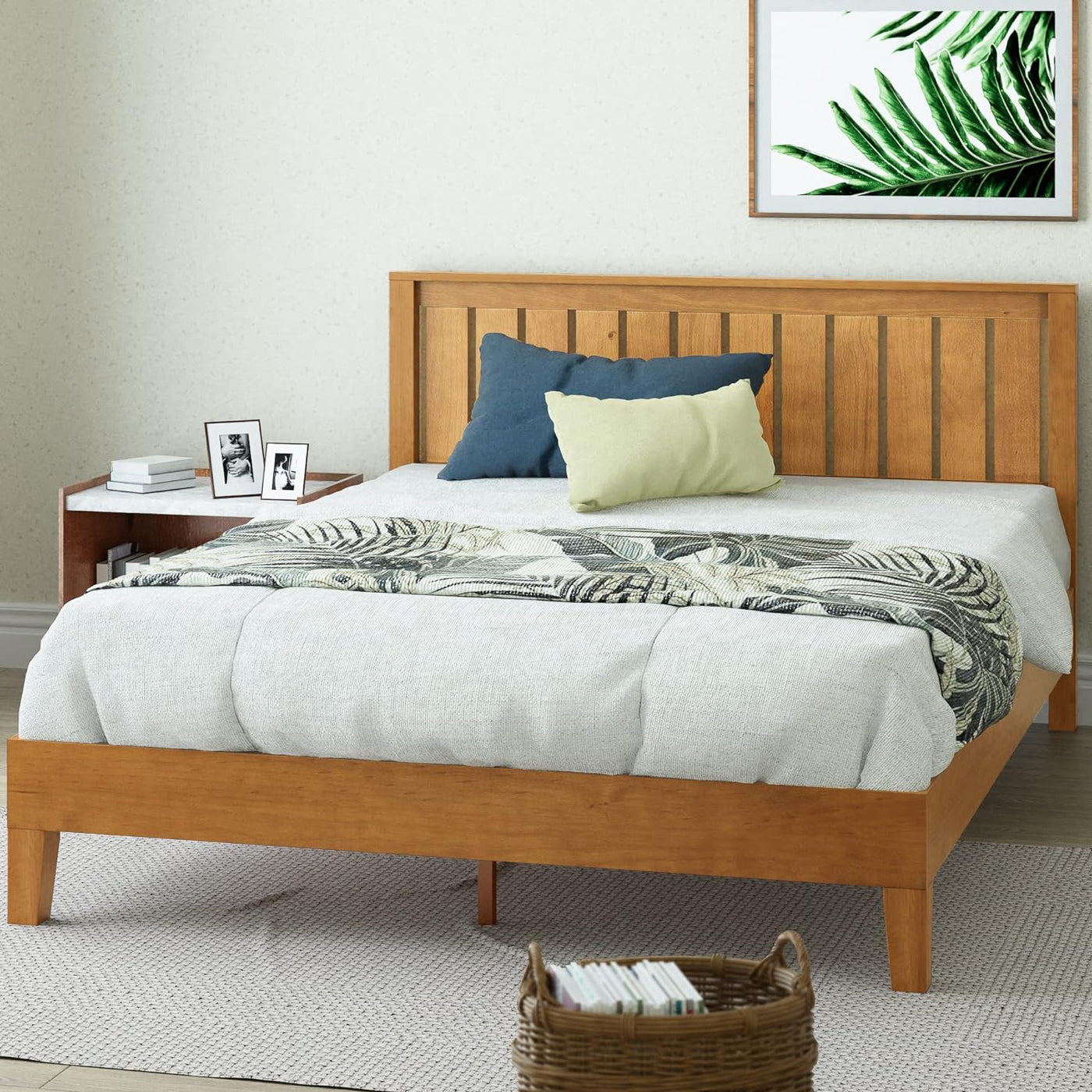 ZINUS Alexis Deluxe Wood Platform Bed Frame with Headboard, Queen - $215