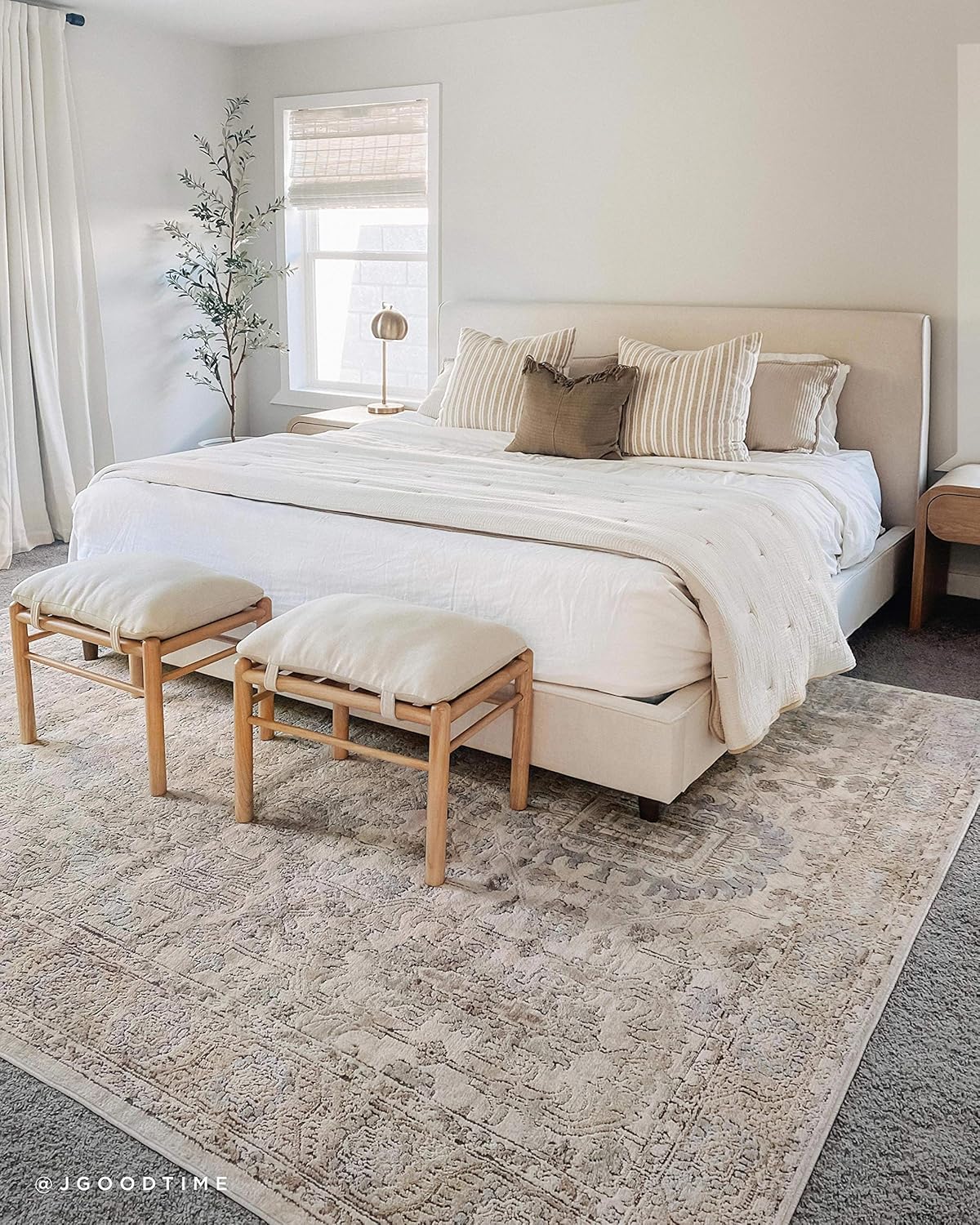 Loloi II Teagan Collection TEA-03 Ivory/Sand 7'-11" x 10'-6", .25" Thick, Area Rug - $85