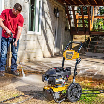 DEWALT 3300 PSI 2.4 GPM Gas Pressure Washer with HONDA GCV200 Engine - $330